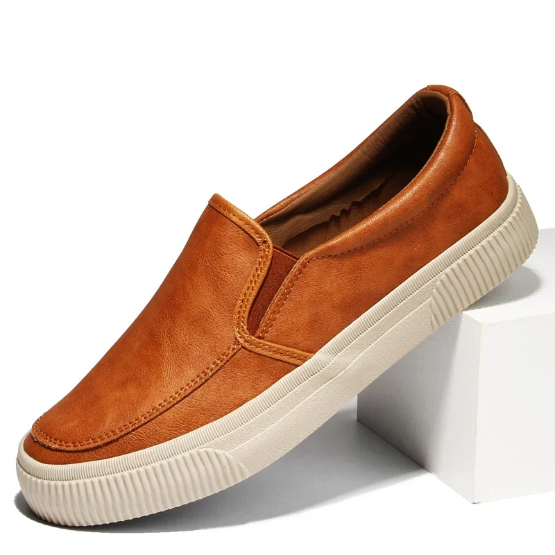 Alessandro - Mountainville nahkaiset slip-on kengät